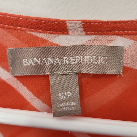 Banana Republic Orange & White Abstract V-Neck Tunic Top - Picture 2 of 8